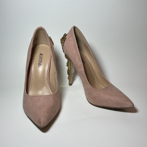 Neutral/pink suede heels with gold design - Picture 2 of 6